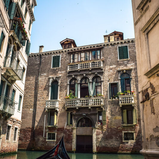 Why Venetian Palaces have an Ottoman influence